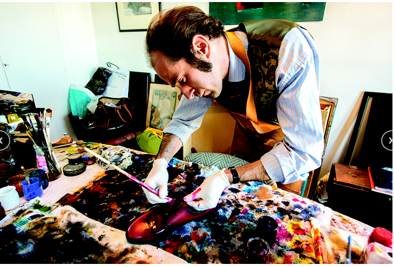 Emmanuel Farré, the artist who creates with Tarrago Brands