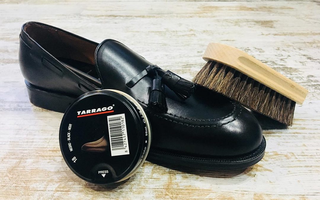 Shoe Care for Metallic Finishes: Polishing and Preserving the Shimmer ...