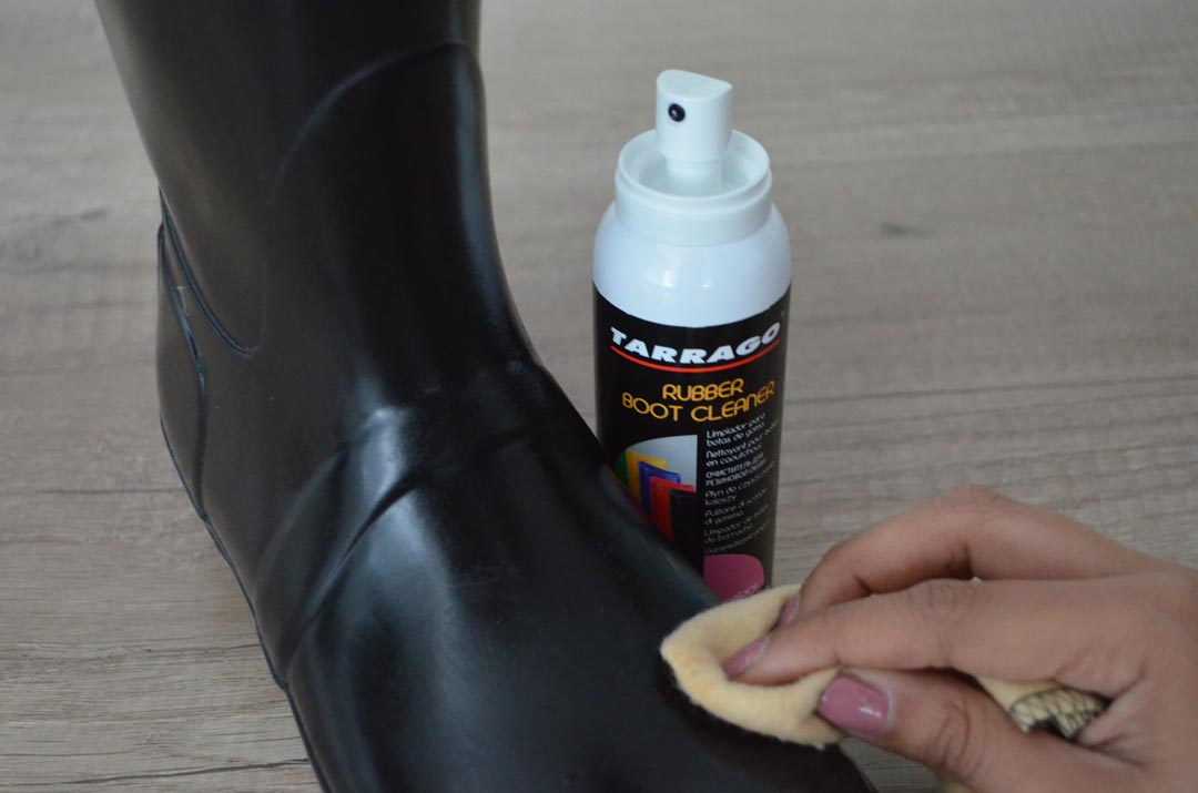 How to Clean Rubber Boots