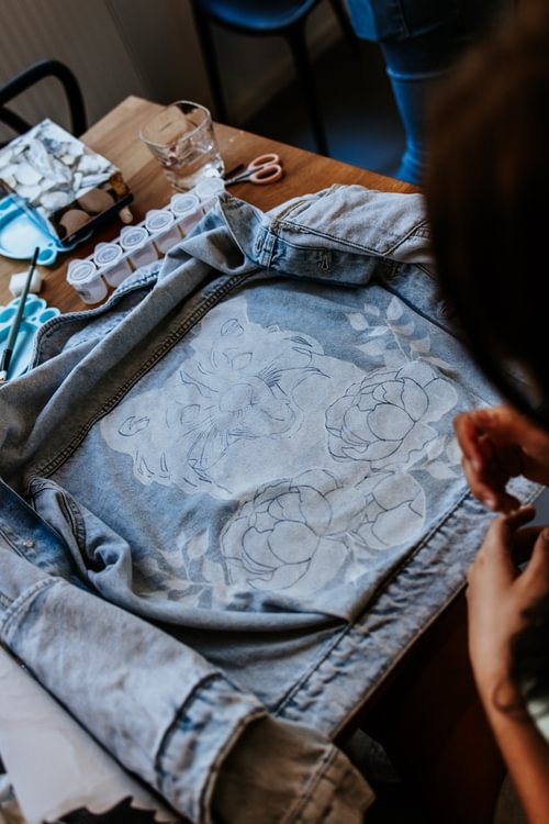 pintar chaqueta vaquera pintar chaqueta vaquera